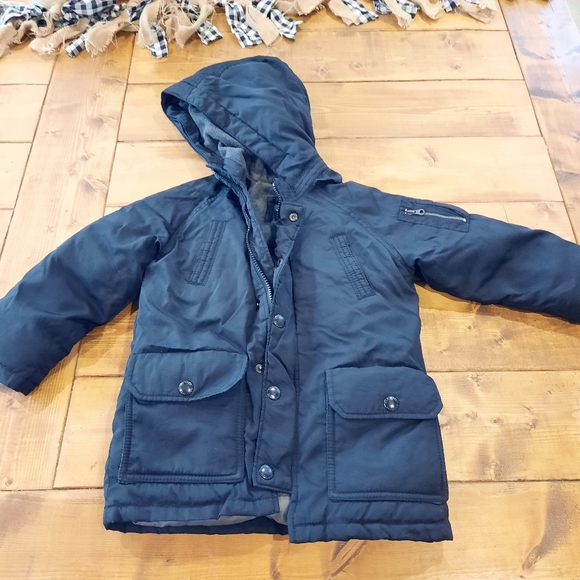 Gap coat - Picture 2 of 2